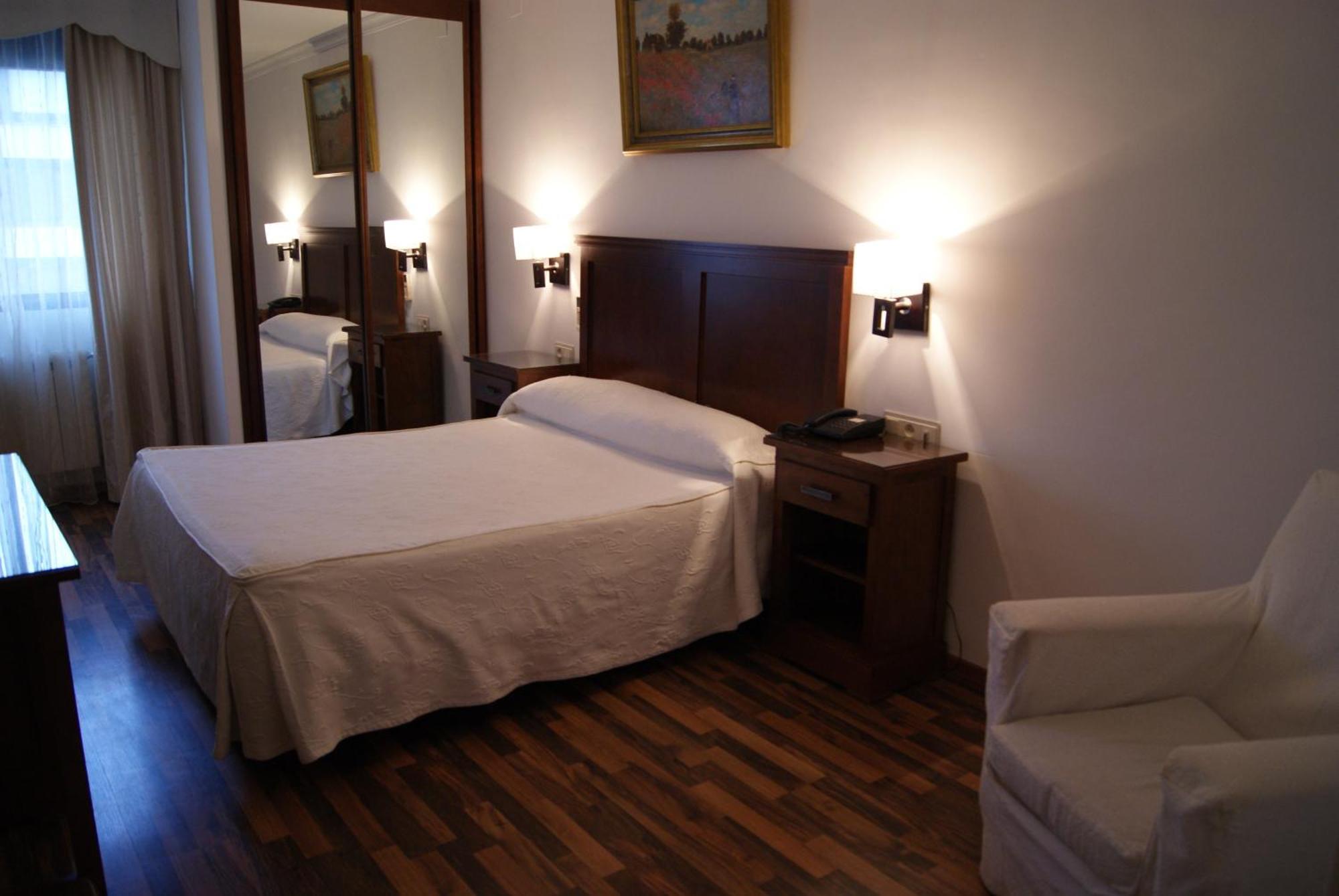 Hotel Mulhacen Guadix Room photo
